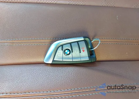 2022 BMW X6 xDrive40I z USA, uszkodzony, nr VIN 5UXCY6C00N9K57617